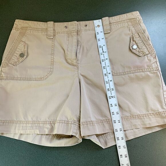Ann Taylor loft shorts beige 12. - Picture 4 of 6